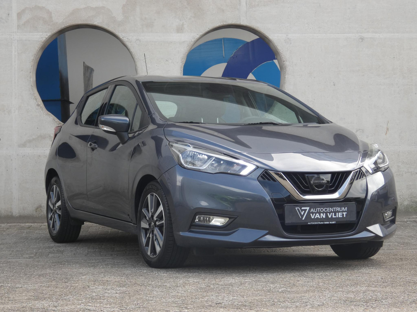 Nissan Nissan