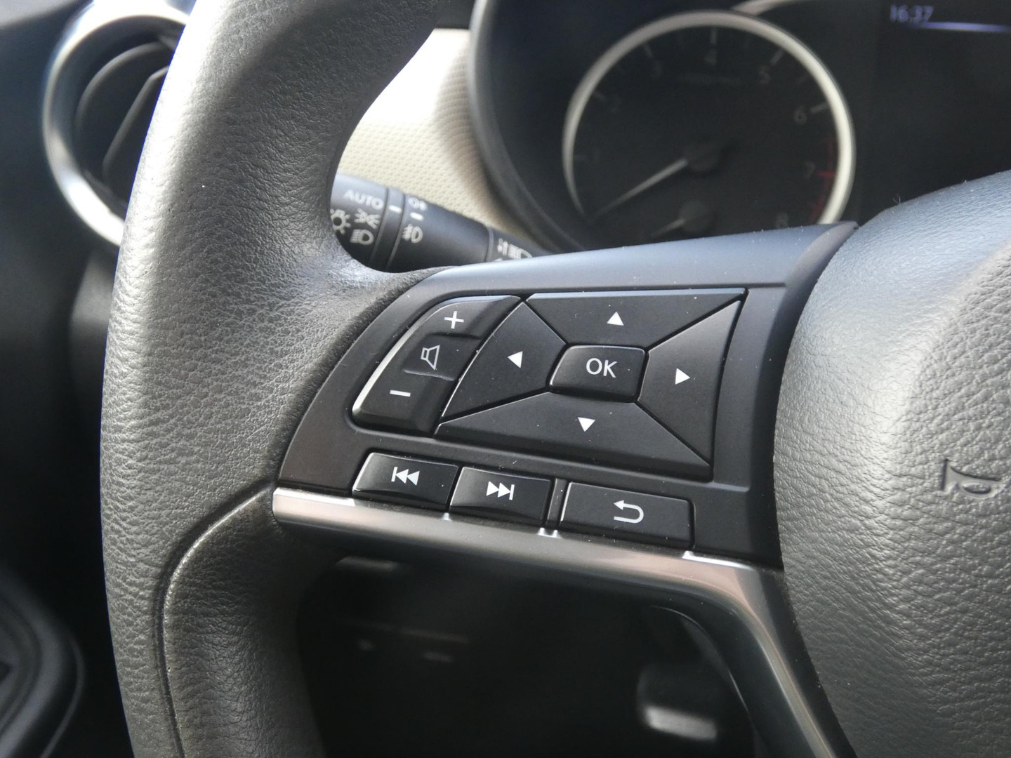 Nissan Nissan