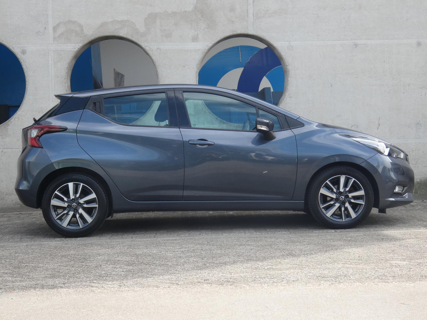 Nissan Nissan