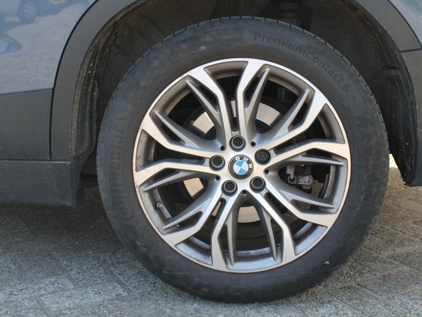 BMW BMW