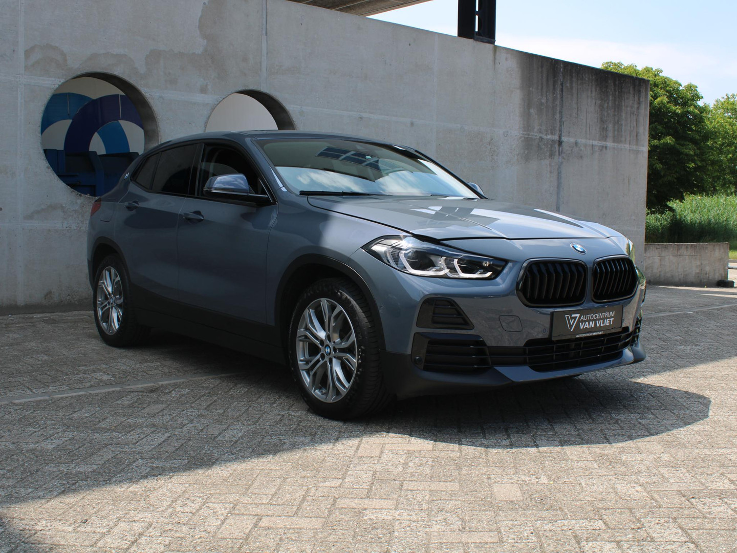 BMW BMW