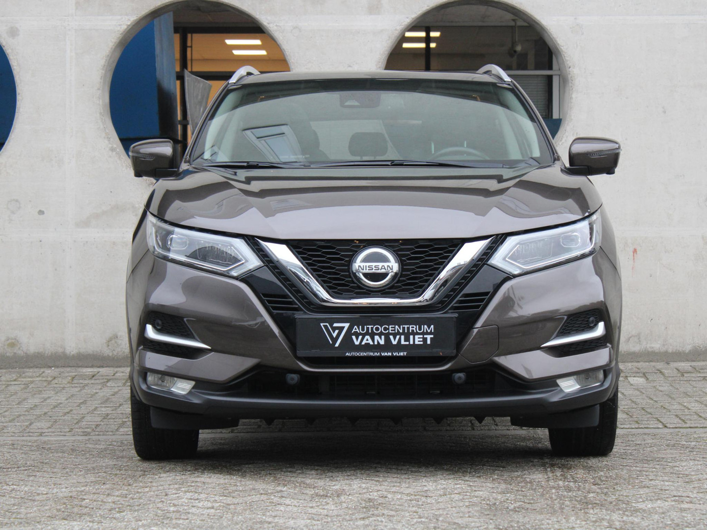 Nissan Nissan