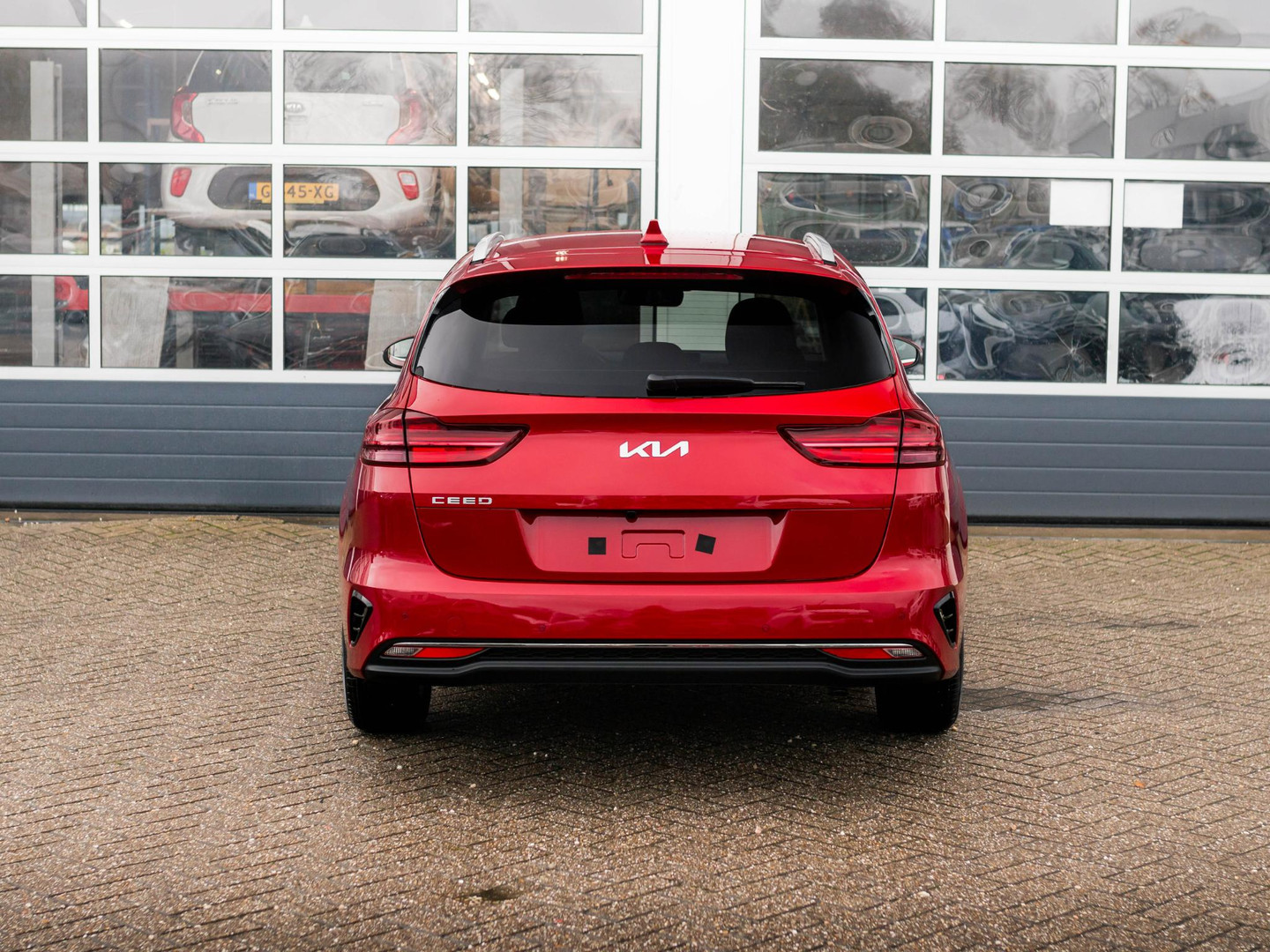 Kia