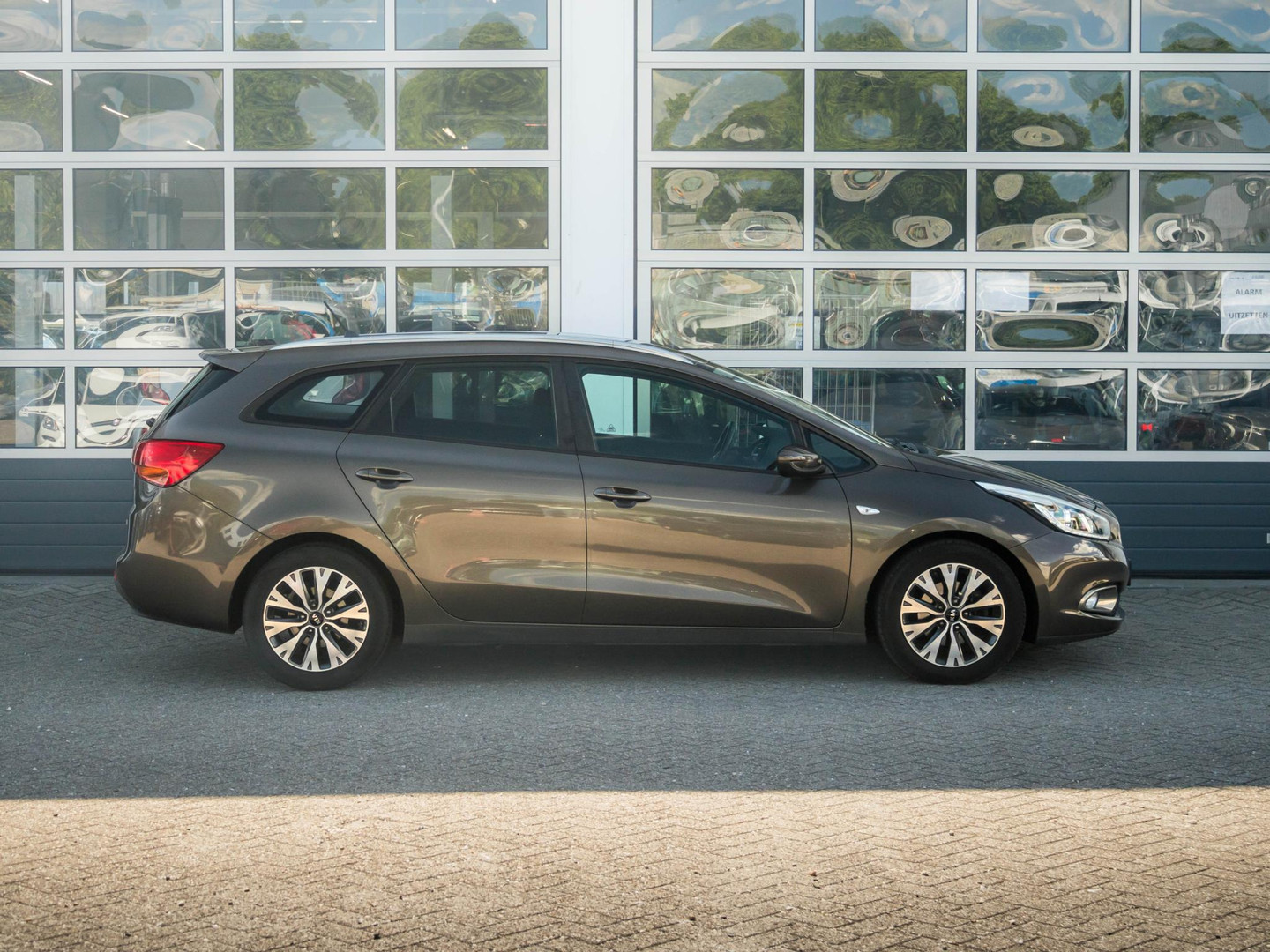 Kia