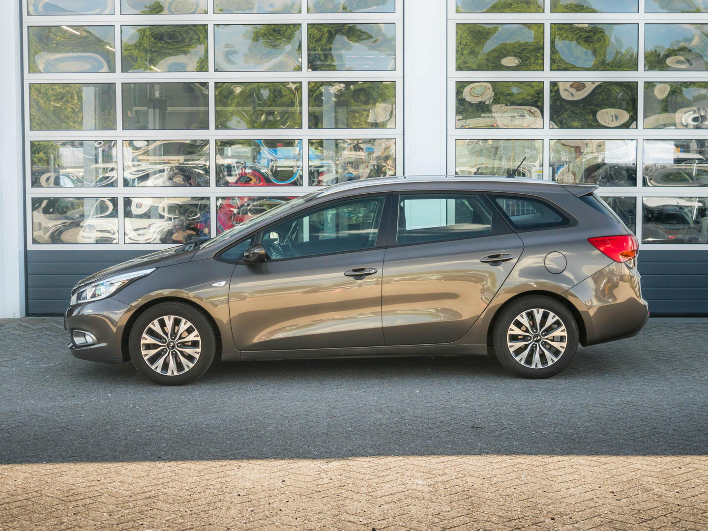 Kia
