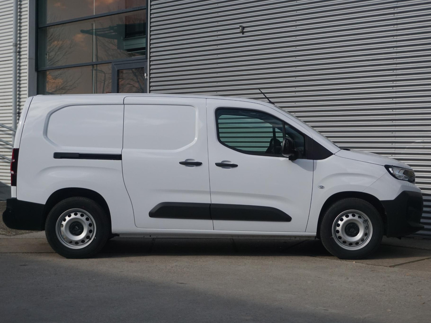 Peugeot Peugeot