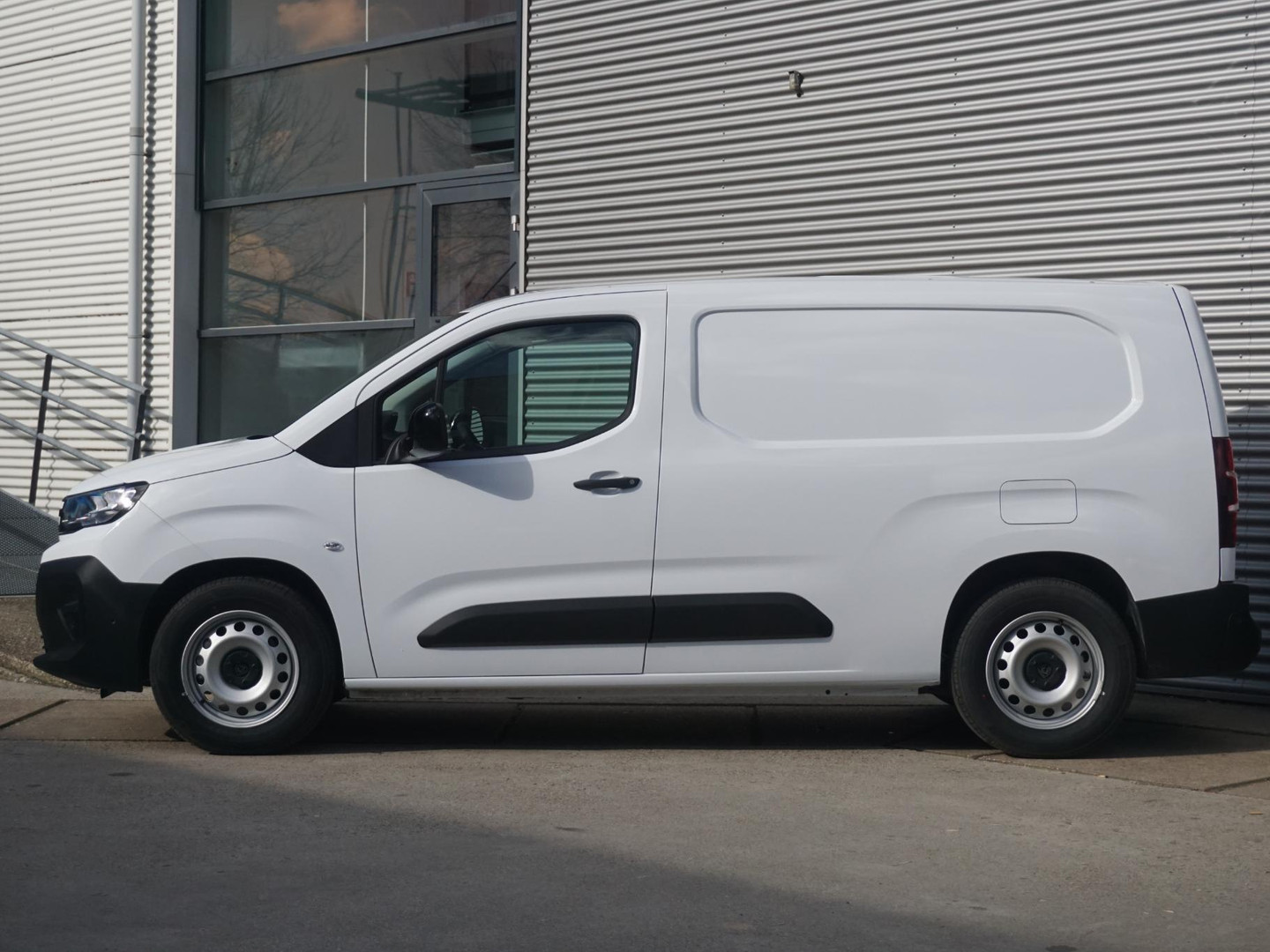 Peugeot Peugeot