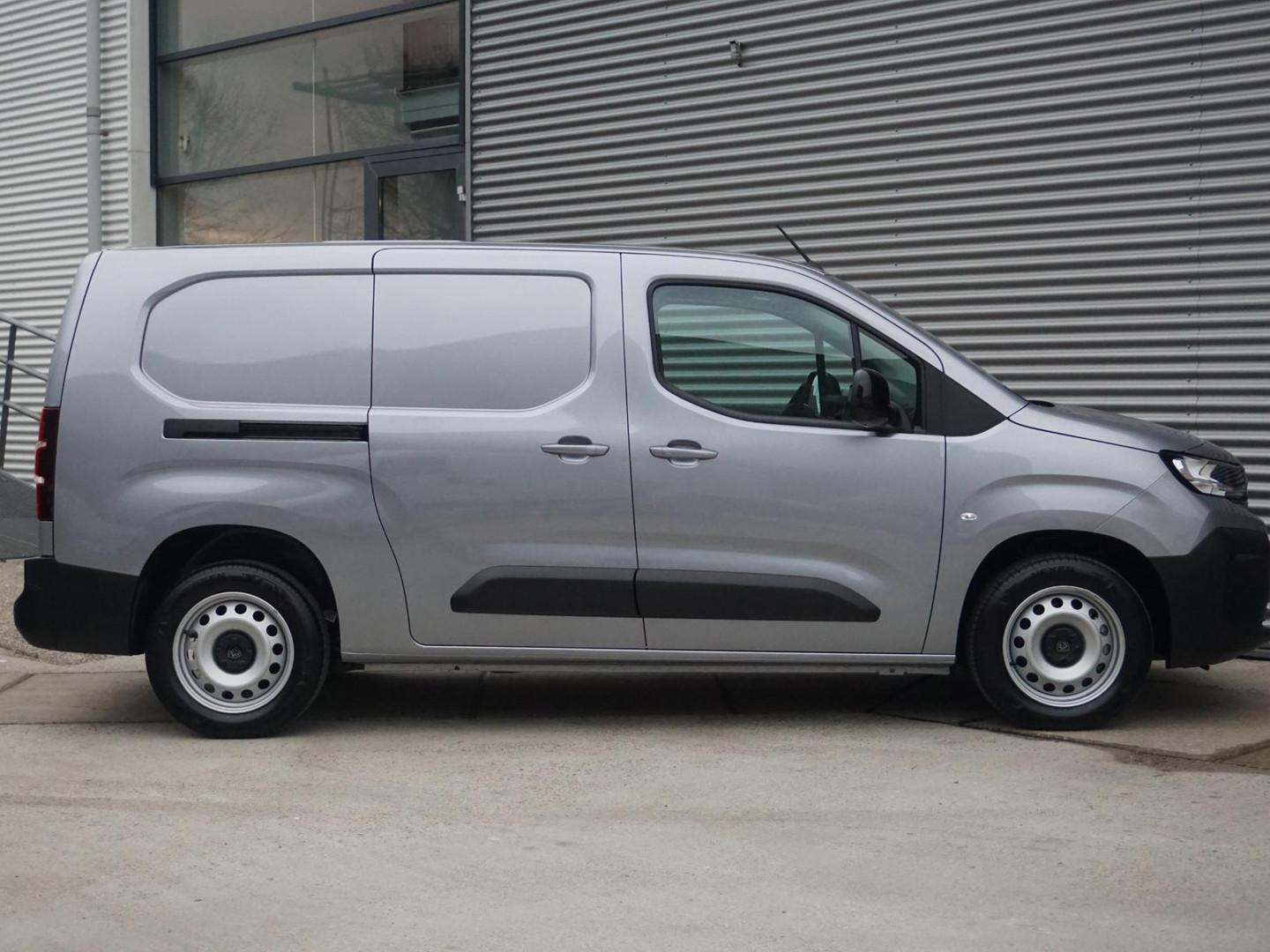 Peugeot Peugeot