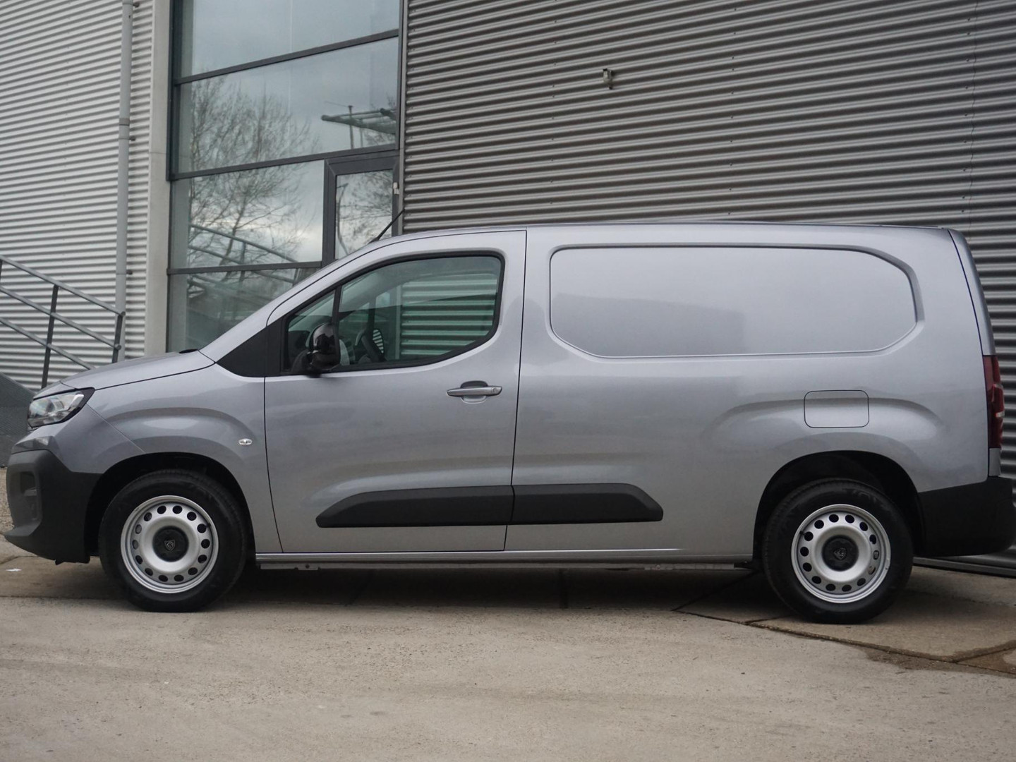 Peugeot Peugeot