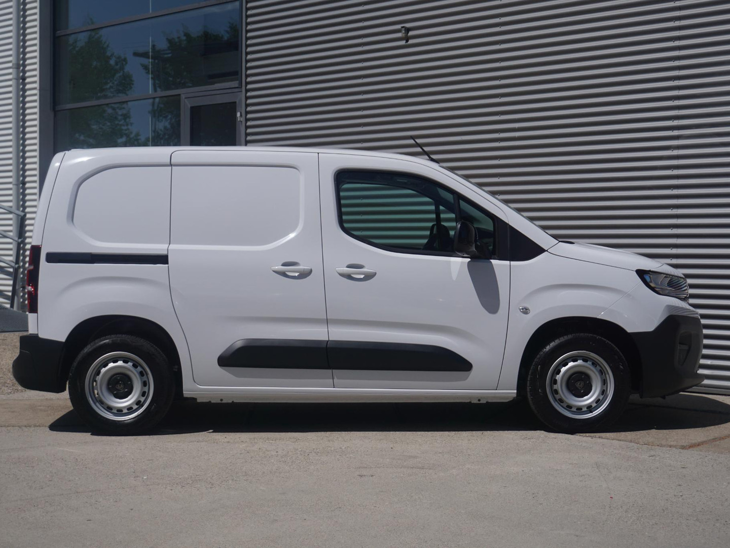 Peugeot Peugeot
