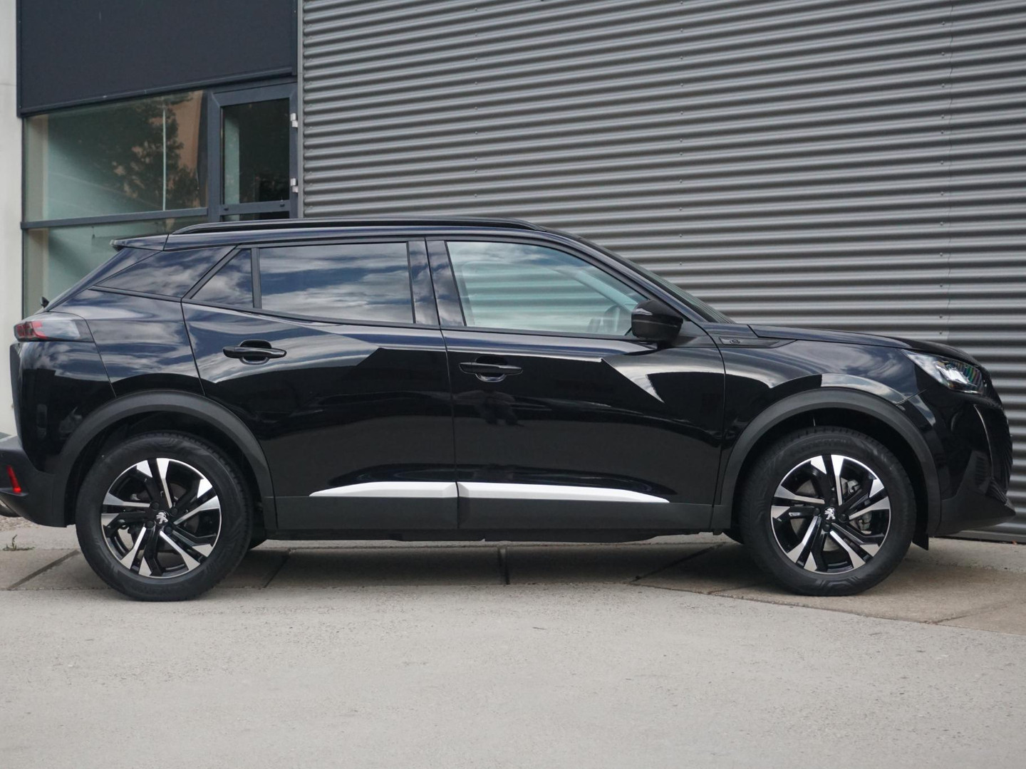 Peugeot Peugeot