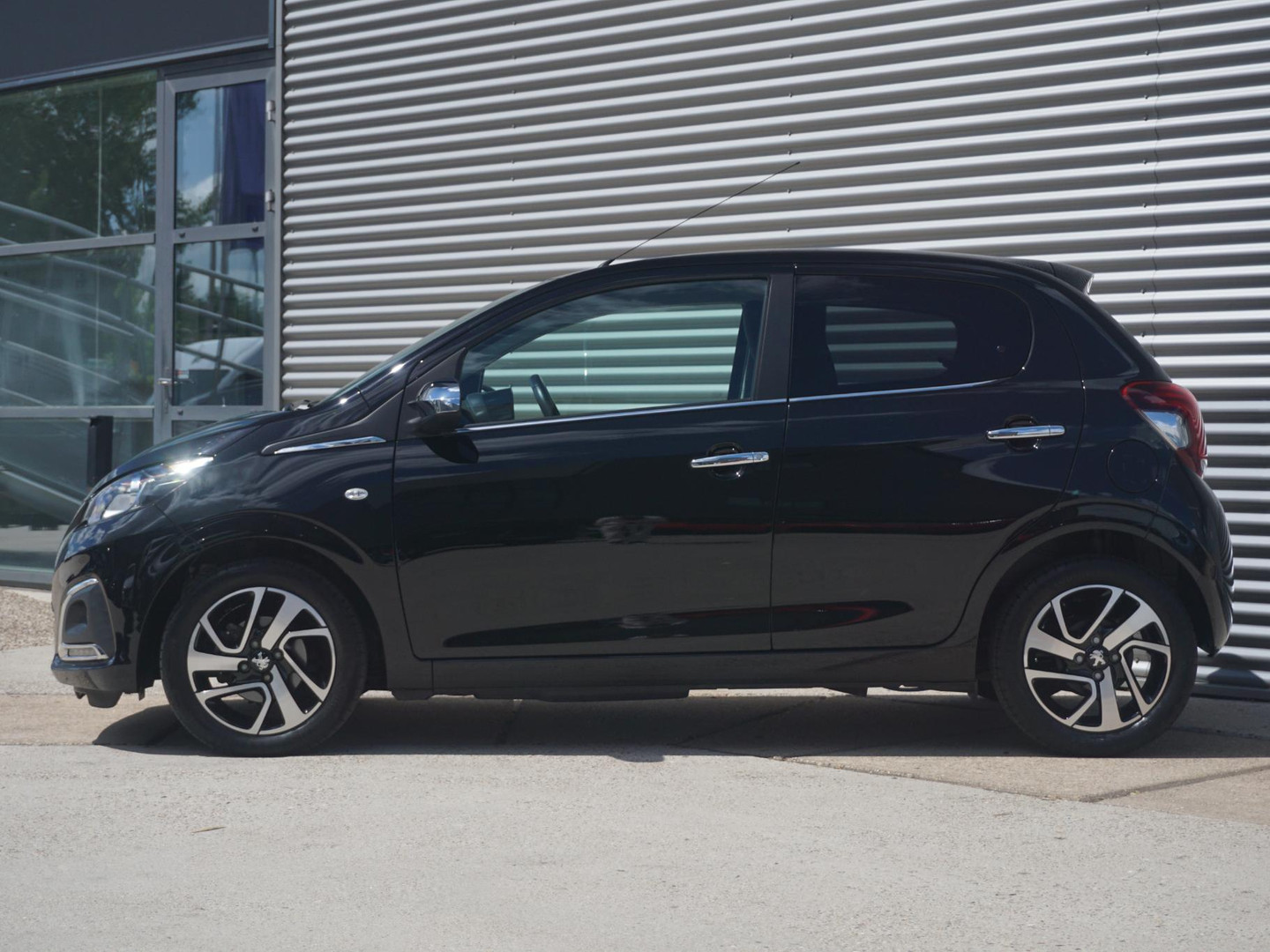 Peugeot Peugeot