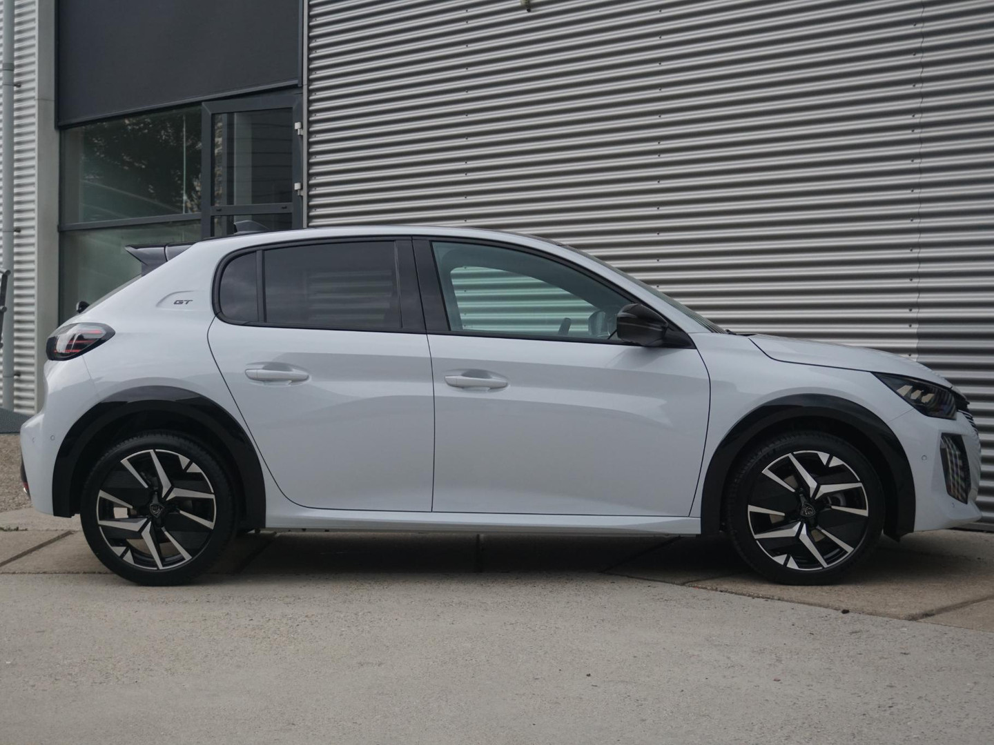 Peugeot Peugeot