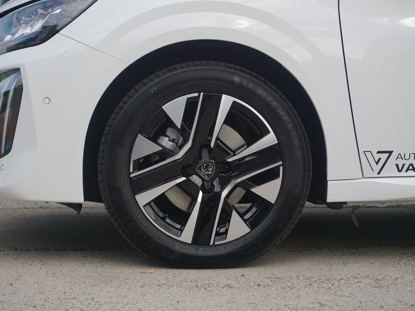 Peugeot Peugeot