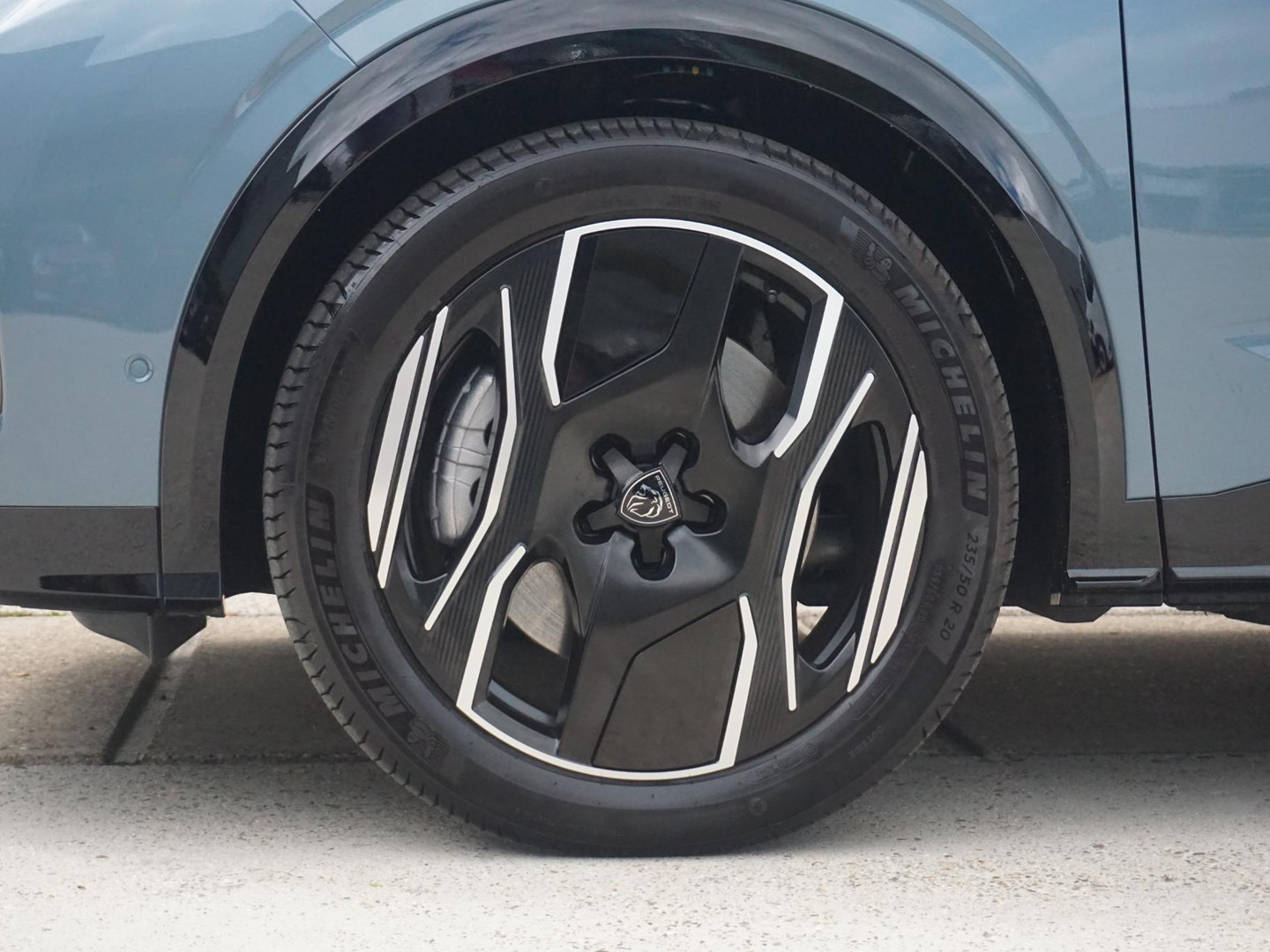 Peugeot Peugeot