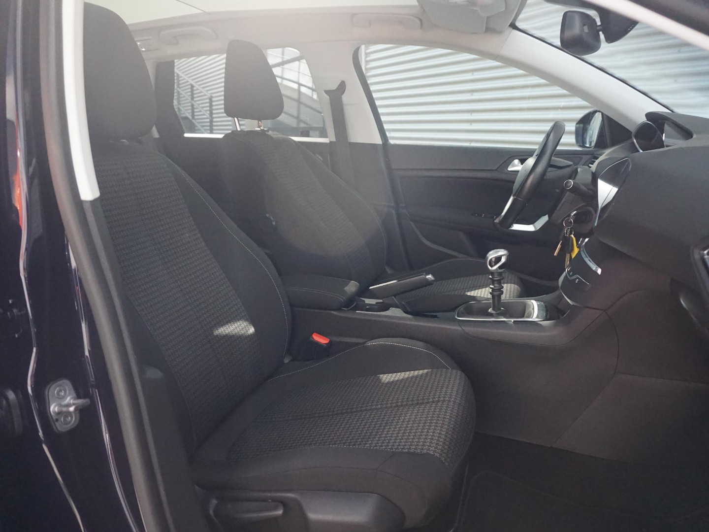 Peugeot Peugeot