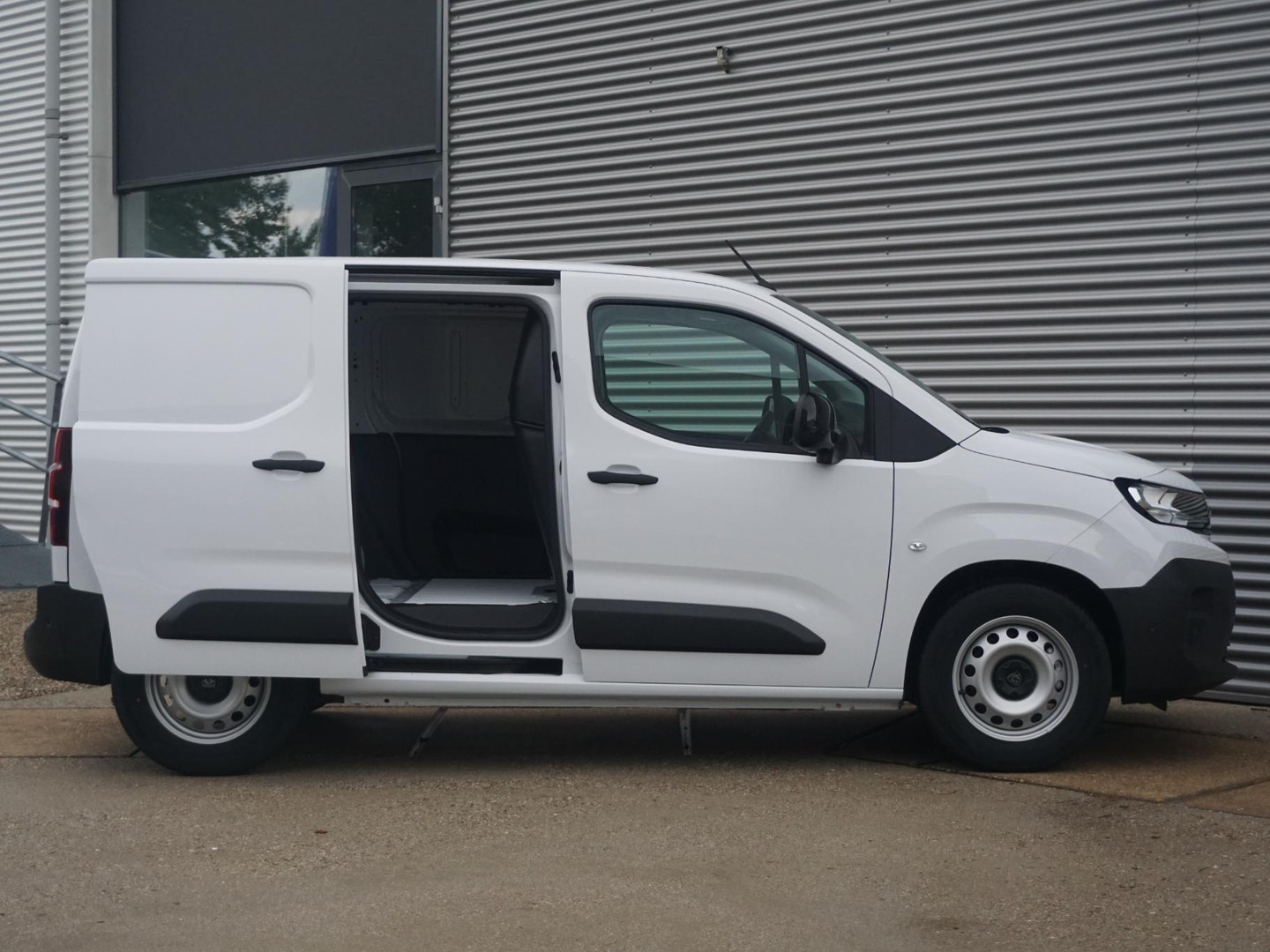 Peugeot Peugeot
