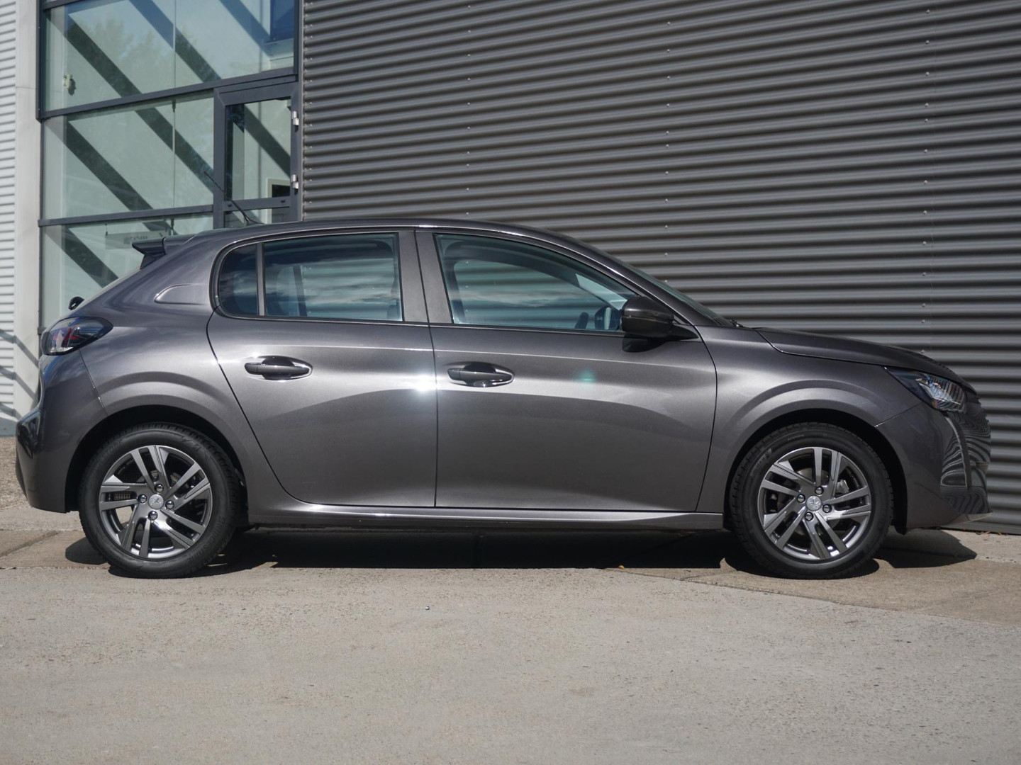 Peugeot Peugeot