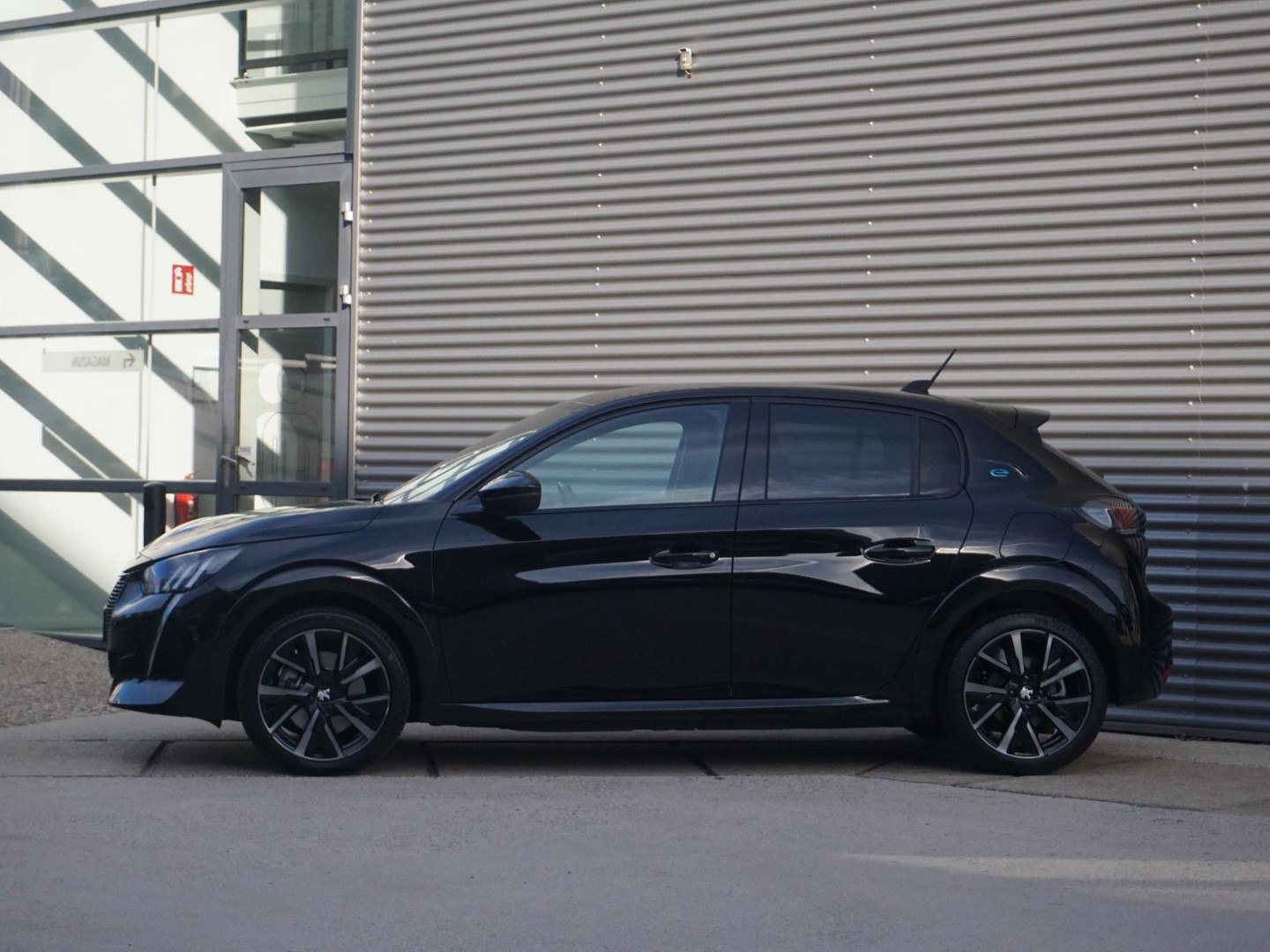 Peugeot Peugeot