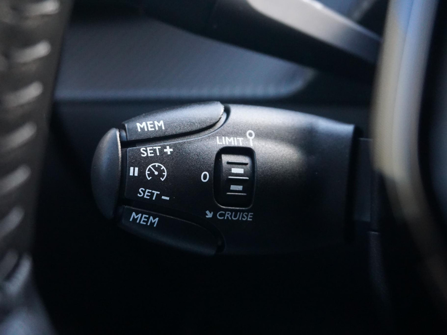 Peugeot Peugeot