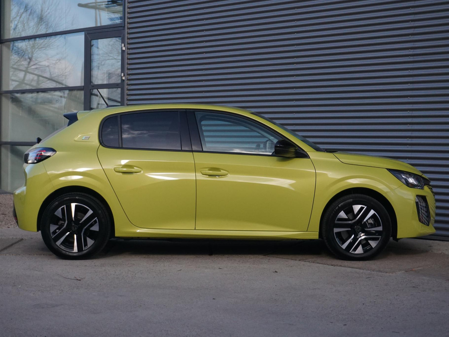 Peugeot Peugeot