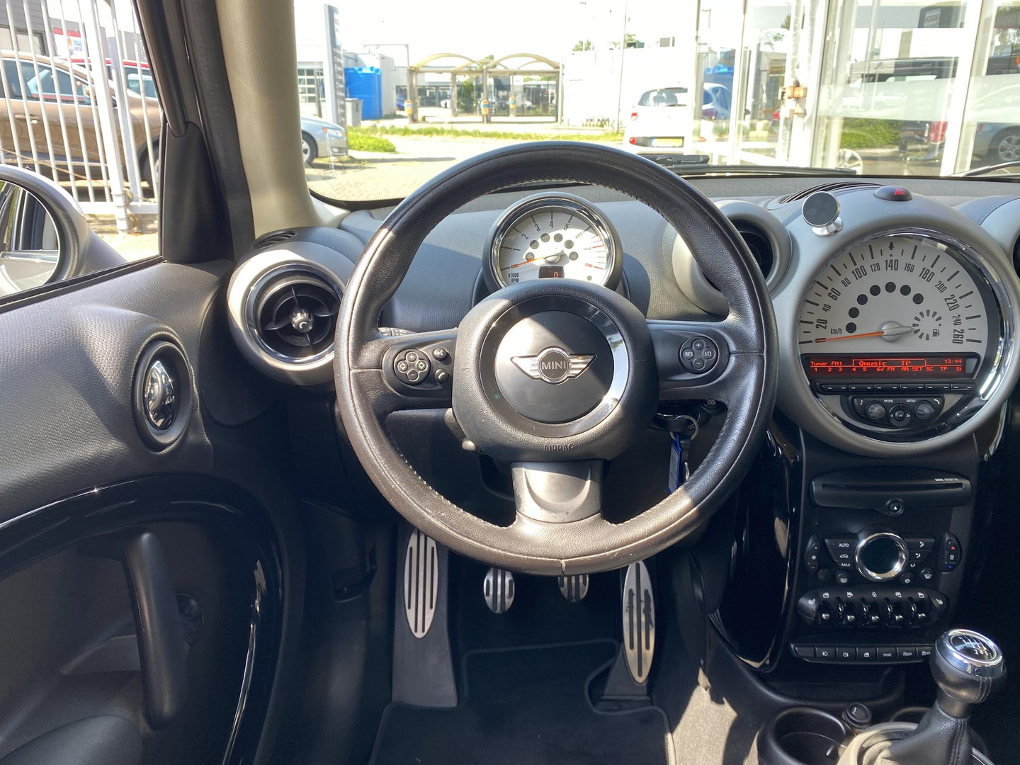 MINI MINI