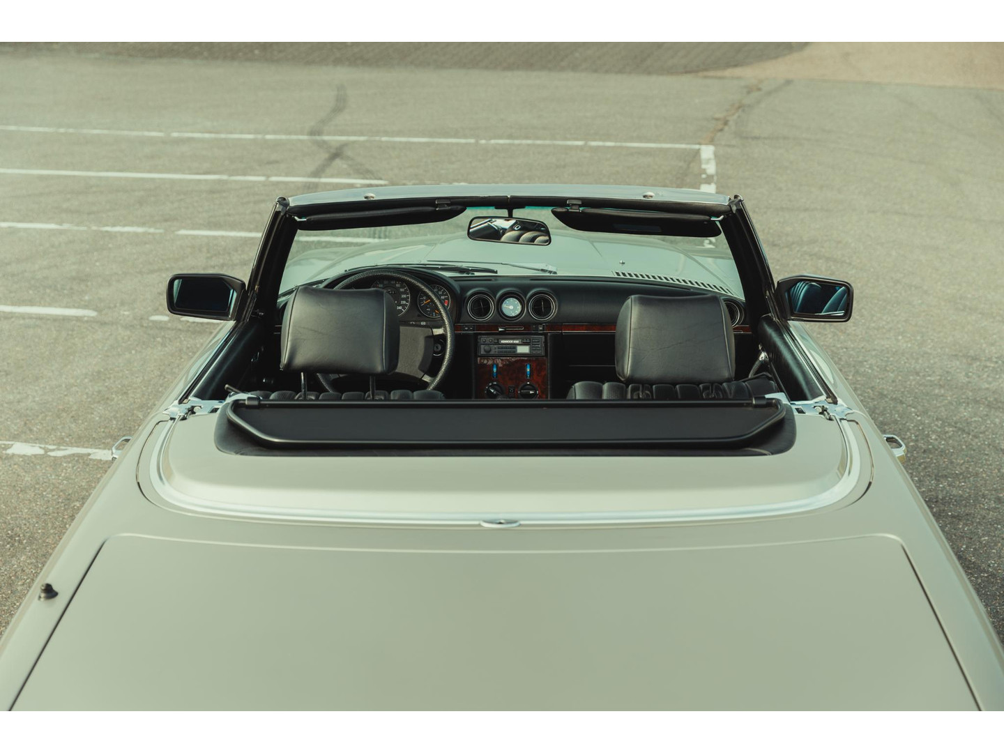 Mercedes-Benz Mercedes-Benz