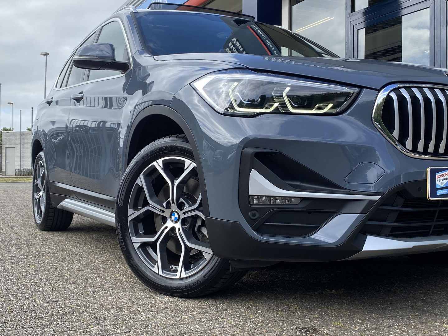 BMW BMW