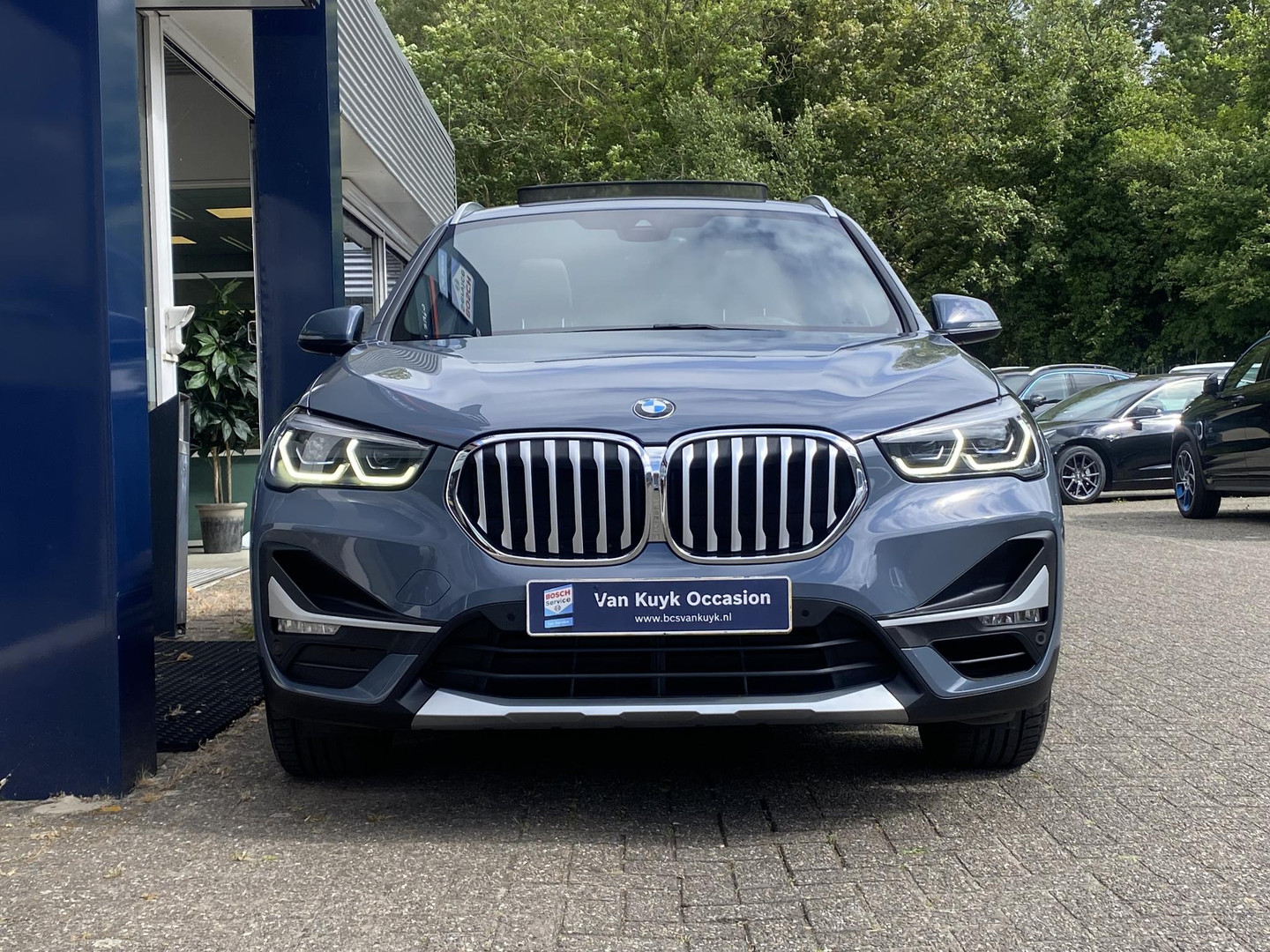 BMW BMW