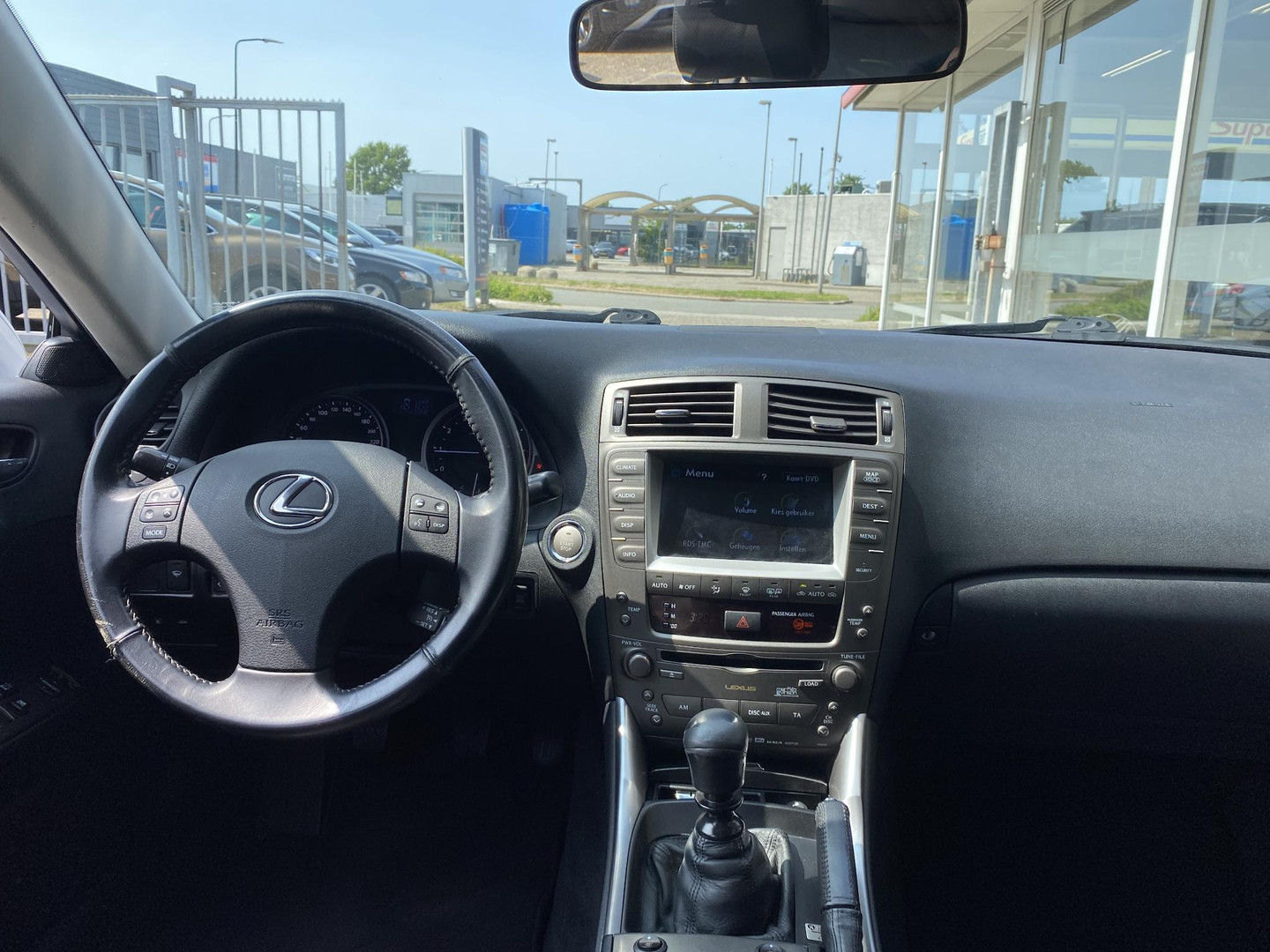 Lexus