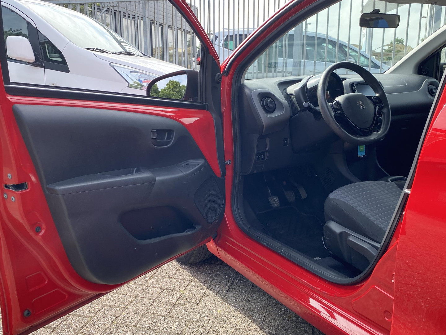 Peugeot