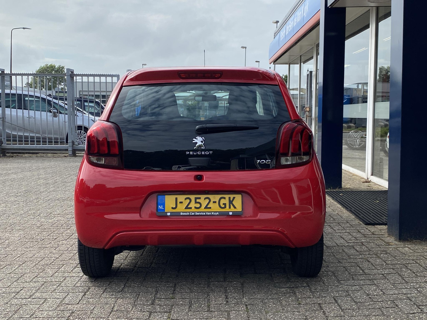 Peugeot