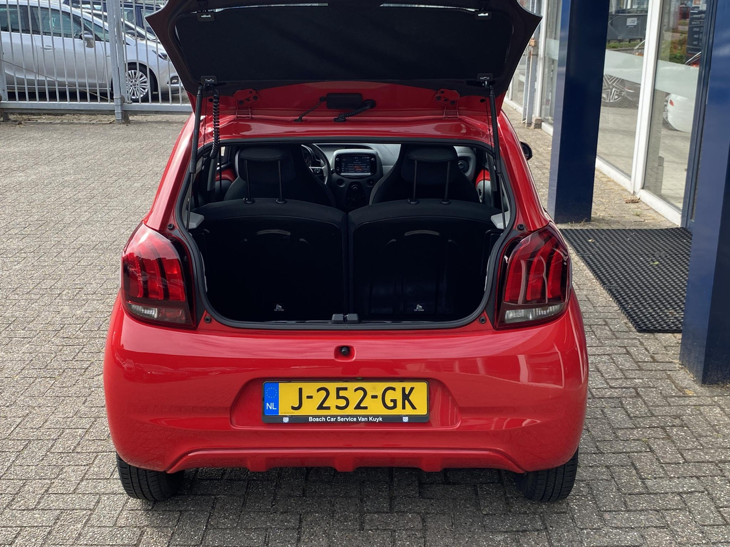 Peugeot