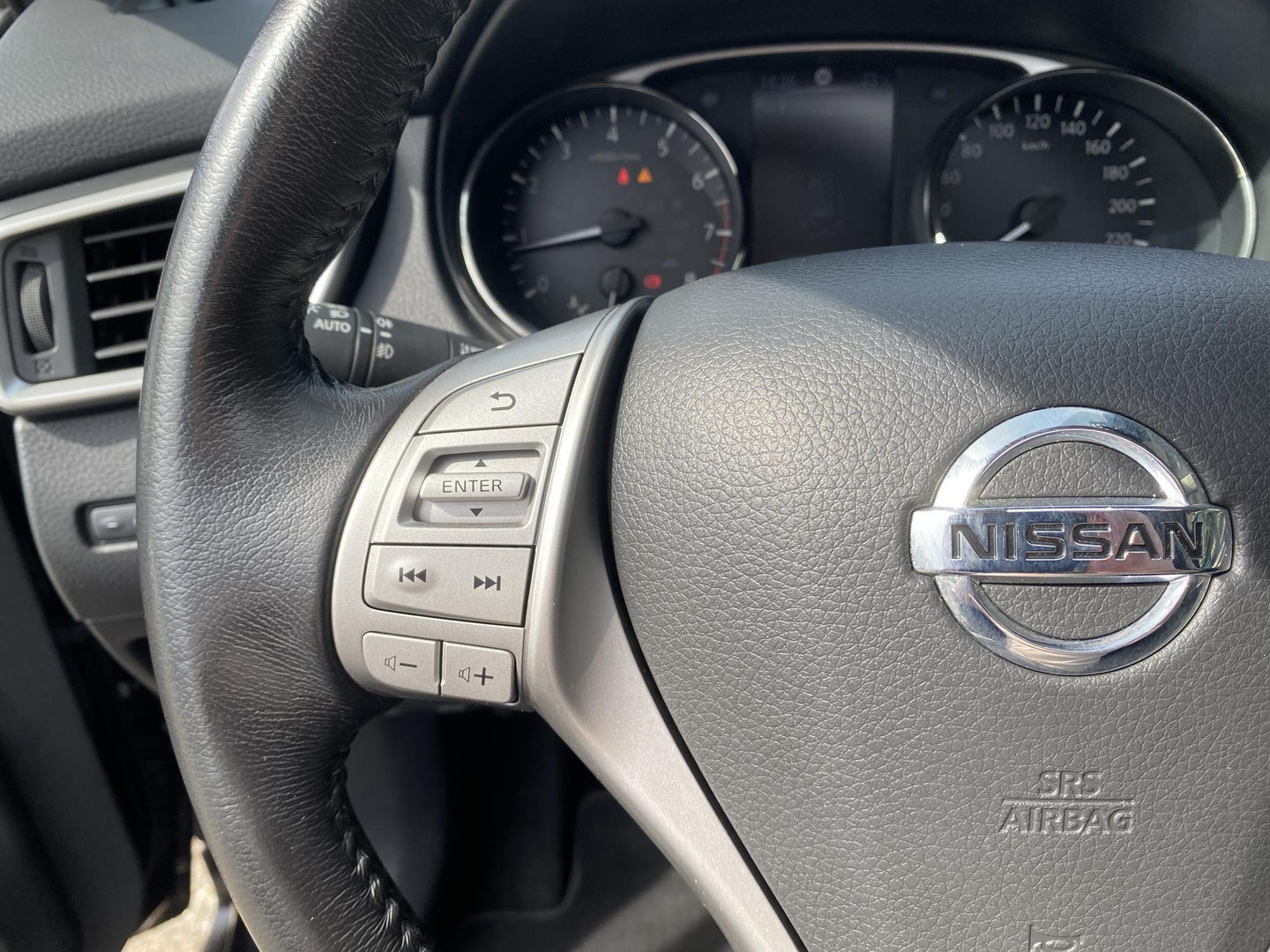 Nissan Nissan