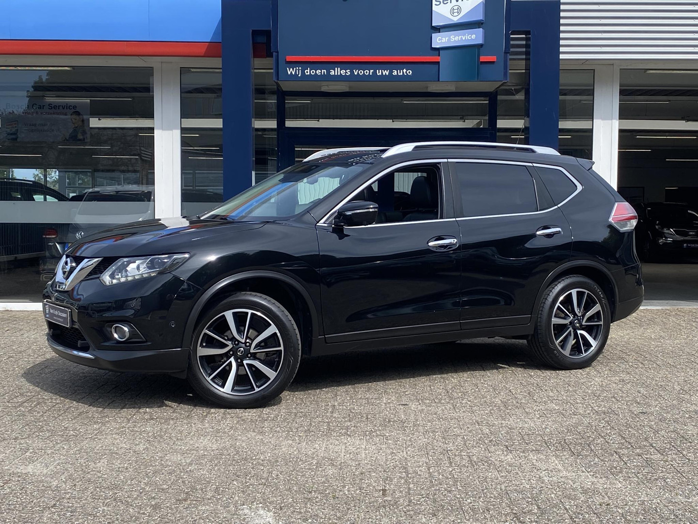 Nissan Nissan