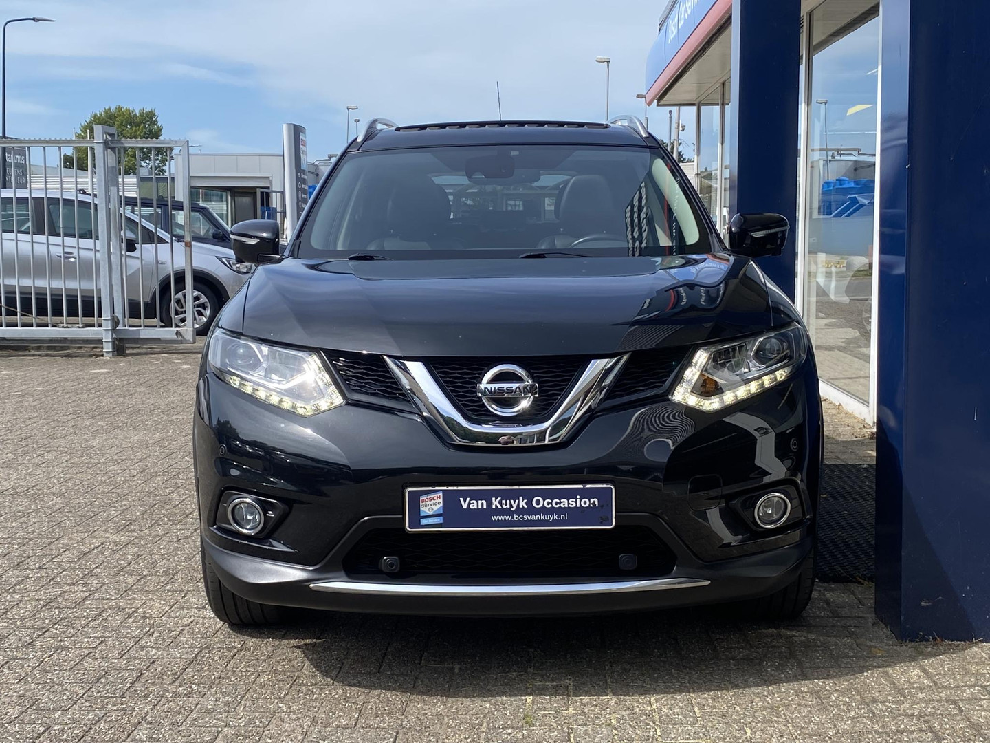 Nissan Nissan