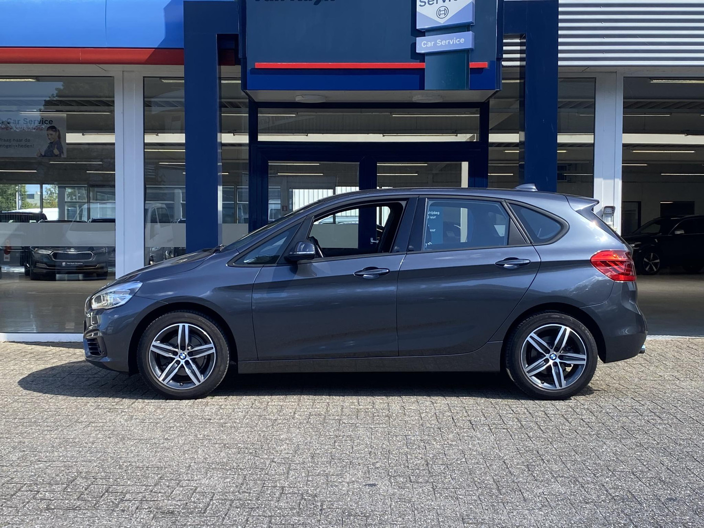 BMW BMW