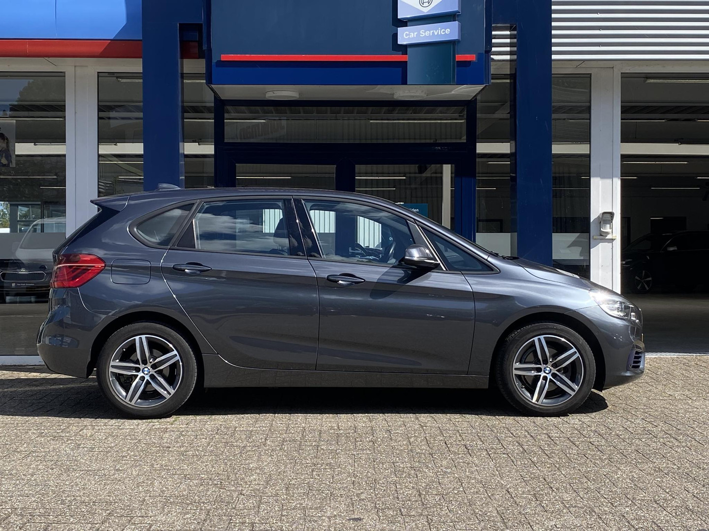 BMW BMW