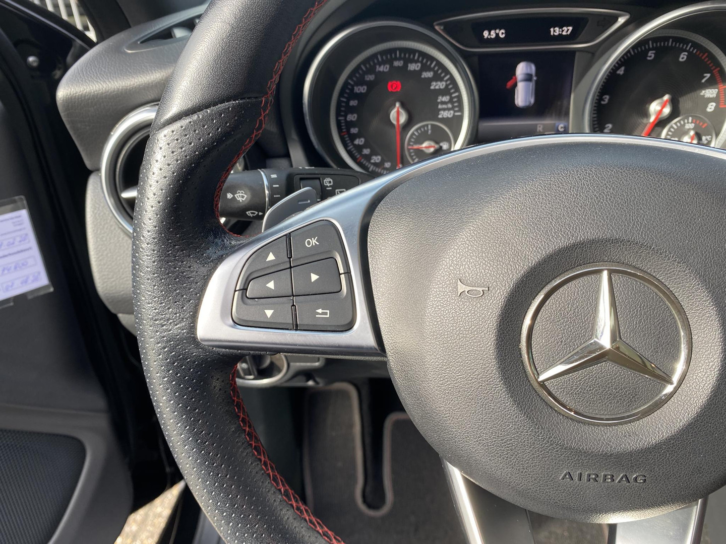 Mercedes-Benz Mercedes-Benz