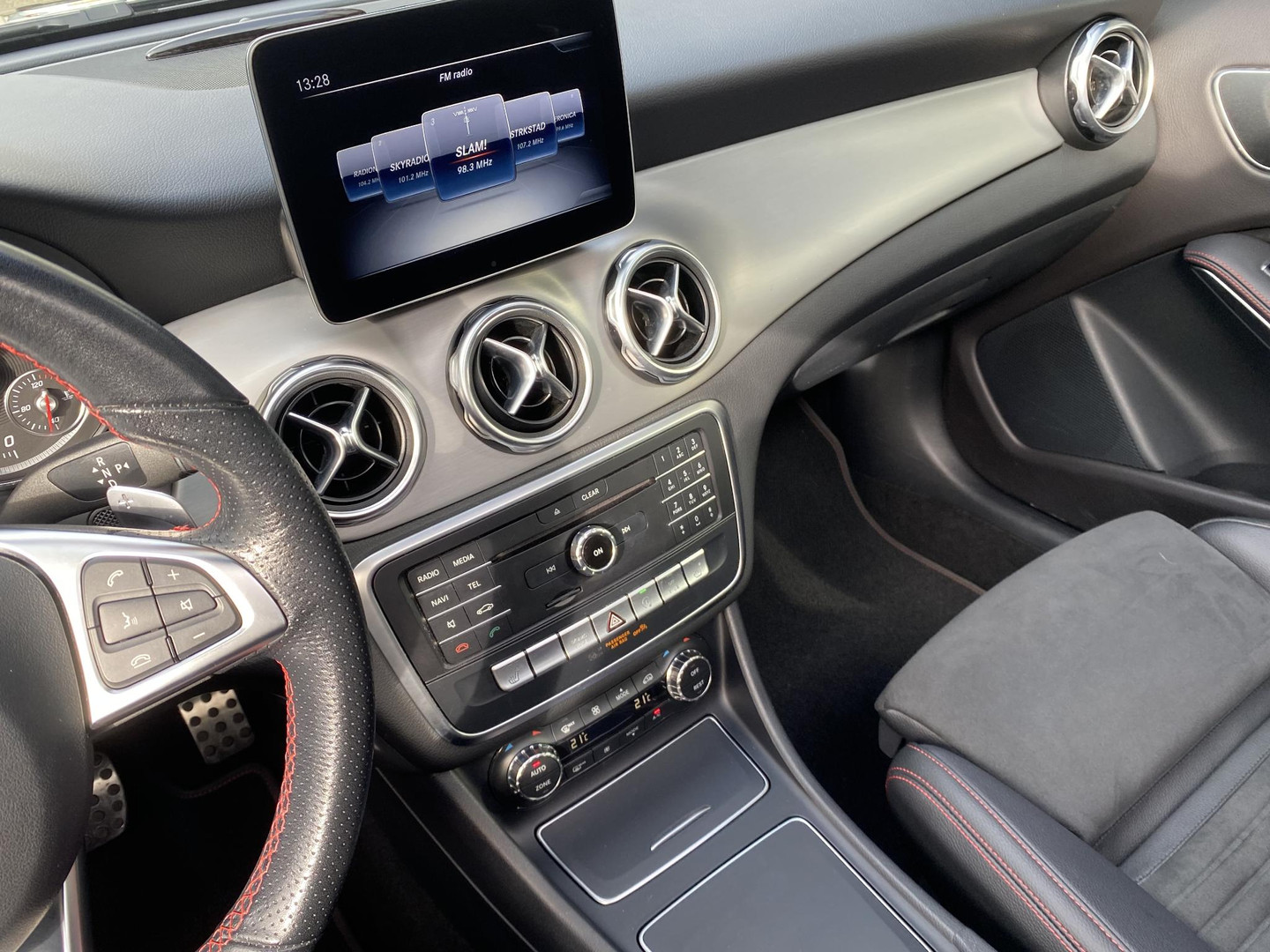 Mercedes-Benz Mercedes-Benz