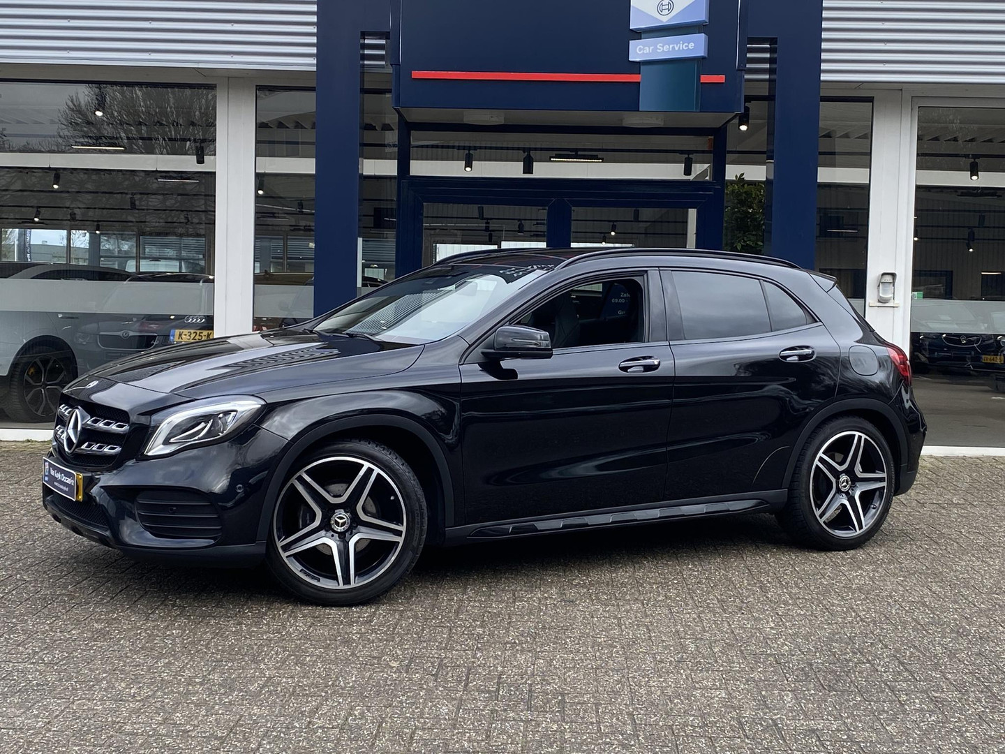 Mercedes-Benz Mercedes-Benz