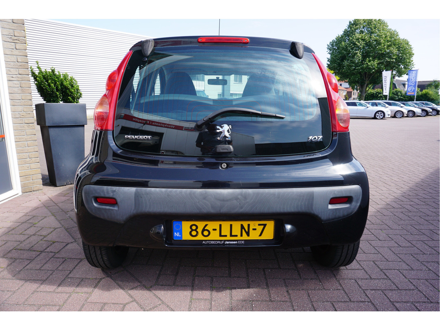 Peugeot