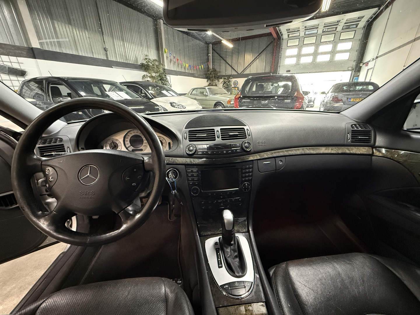 Mercedes-Benz Mercedes-Benz