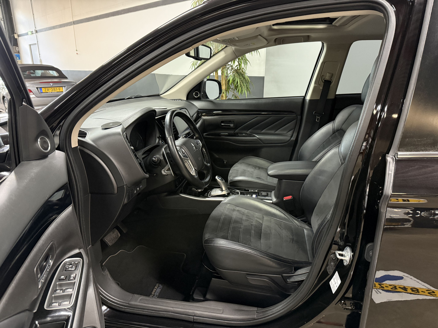 Mitsubishi Mitsubishi