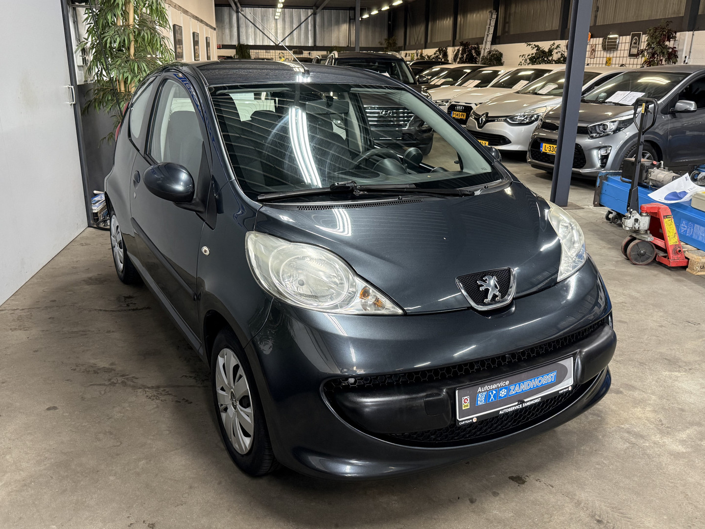 Peugeot Peugeot