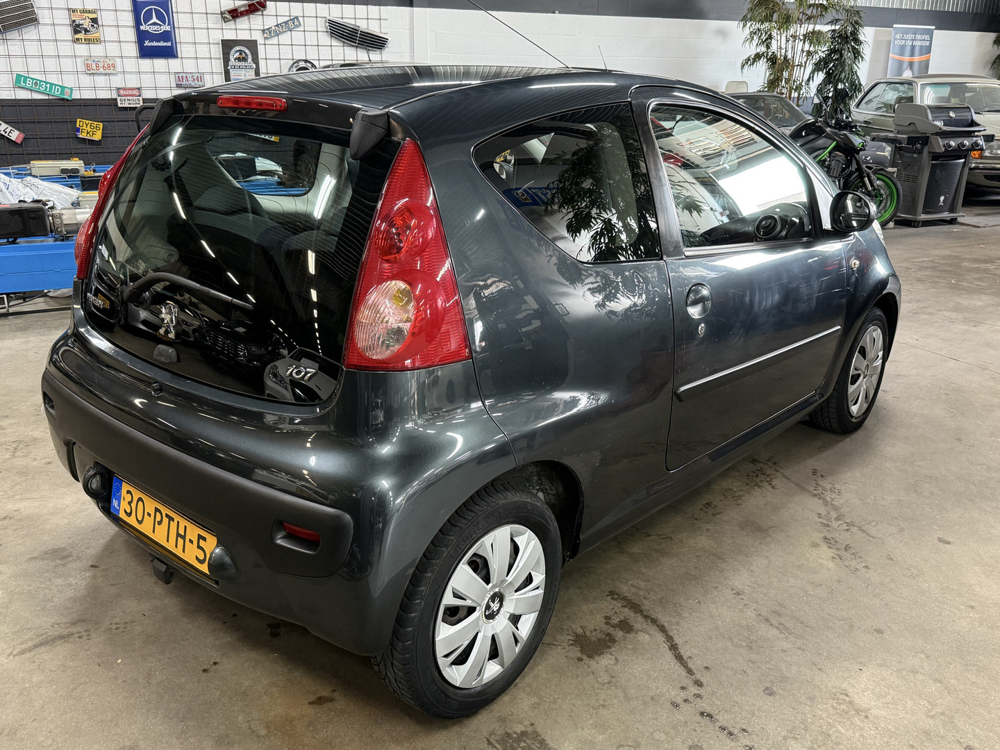 Peugeot Peugeot