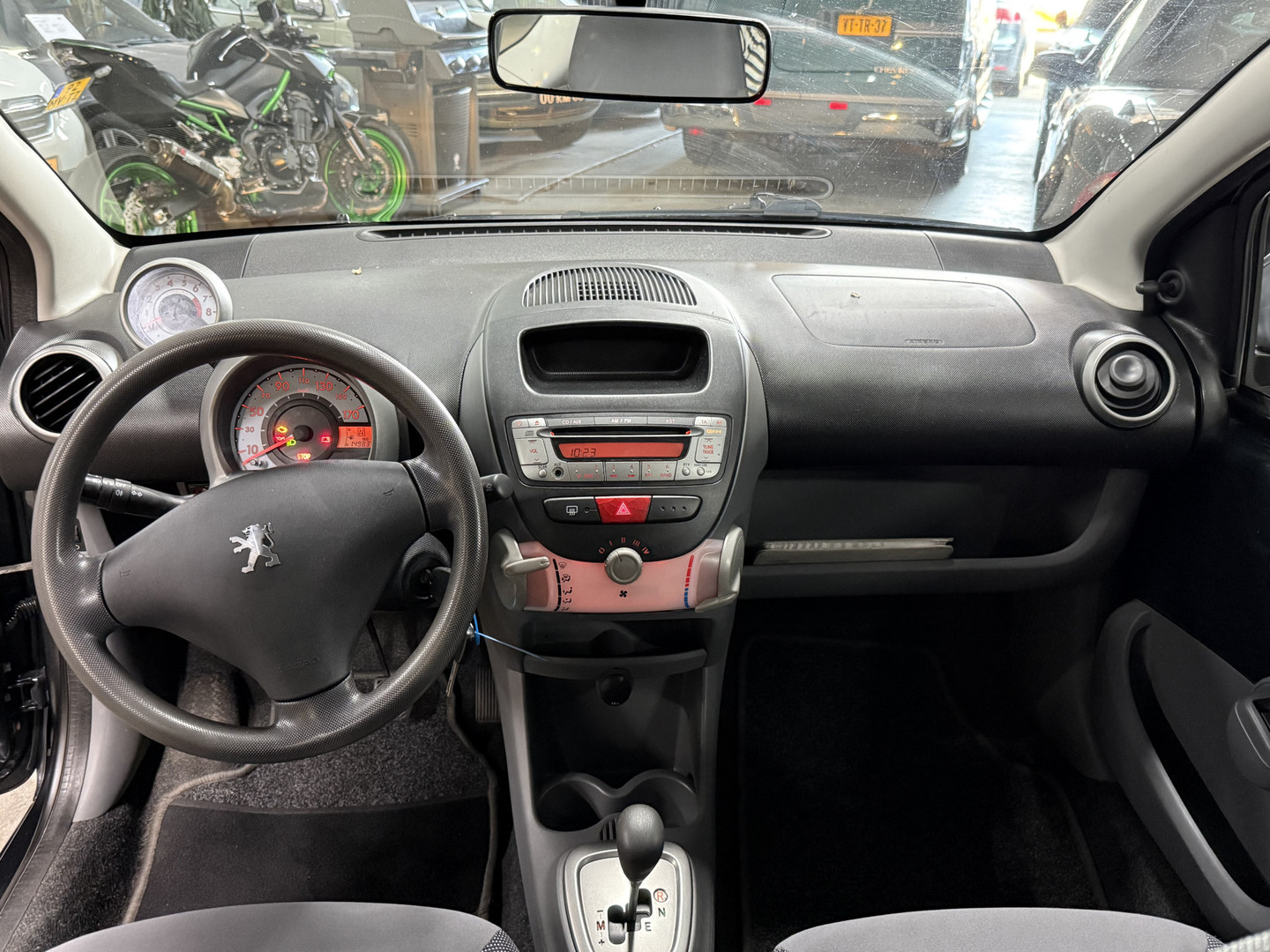 Peugeot Peugeot