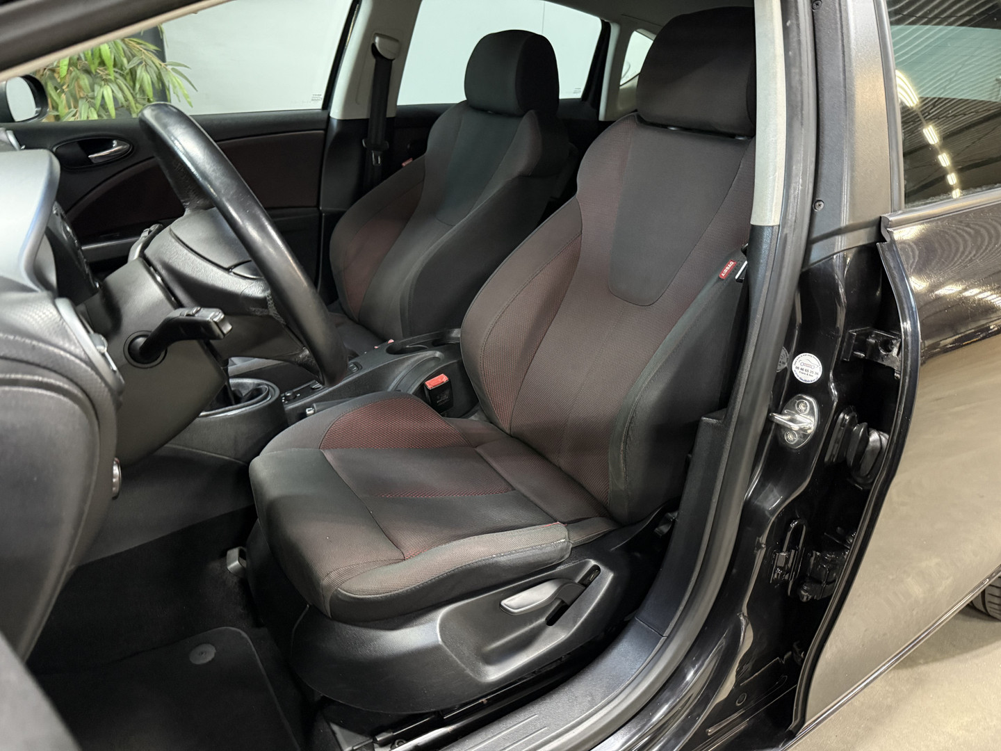 SEAT SEAT