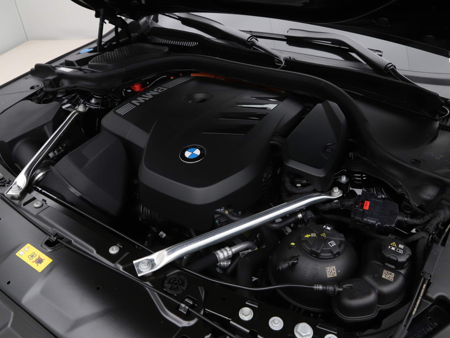 BMW BMW