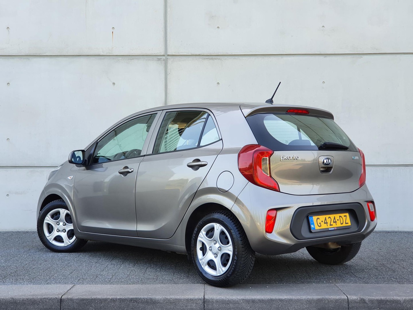 Kia